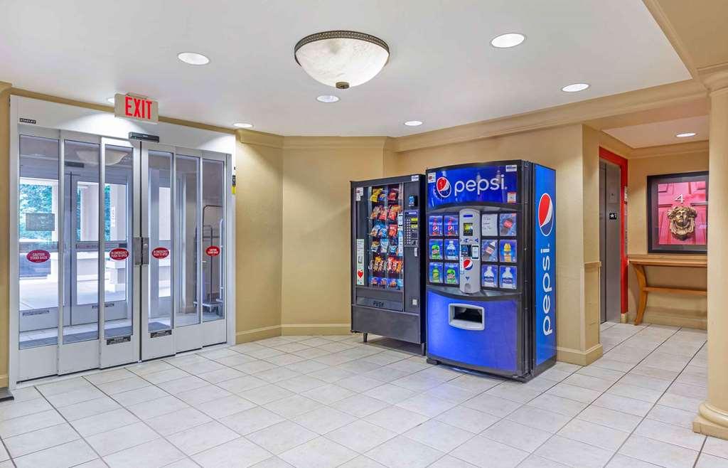 Extended Stay America Suites - Boston - Westborough - East Main Street Interior photo